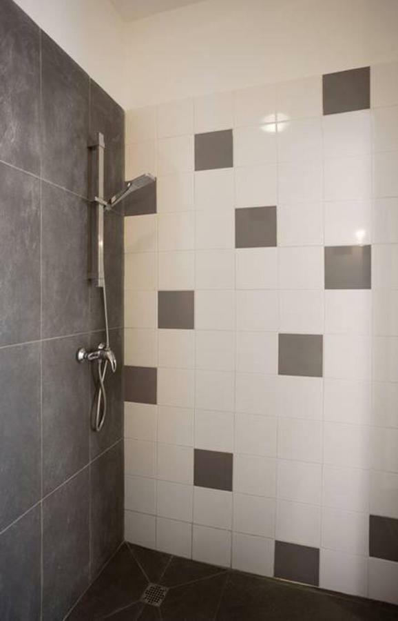 Gregbnb - Filet Suspendu ! - Parking Inclus - Climatise - Wifi -15min Gare Apartment
